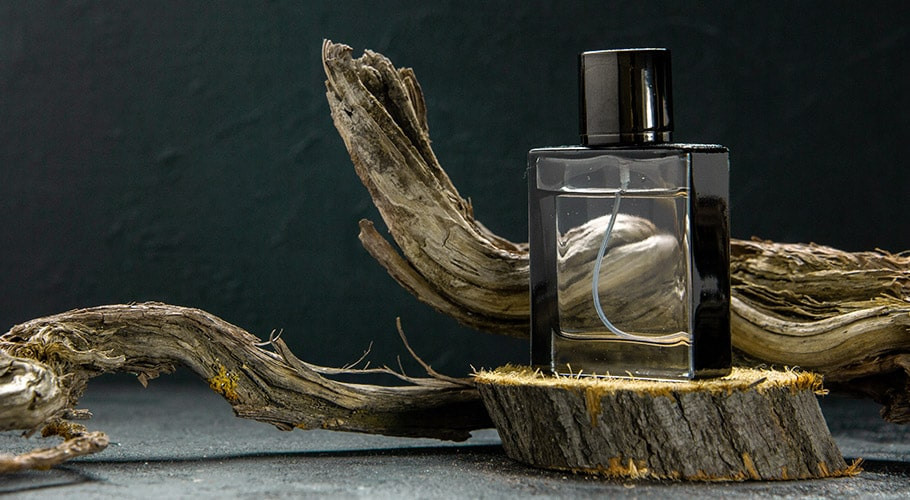 Wood fragrances to make air fresheners